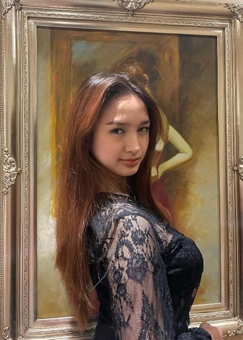 Pinay Cartel model ang name niya is alyanna cruz.
